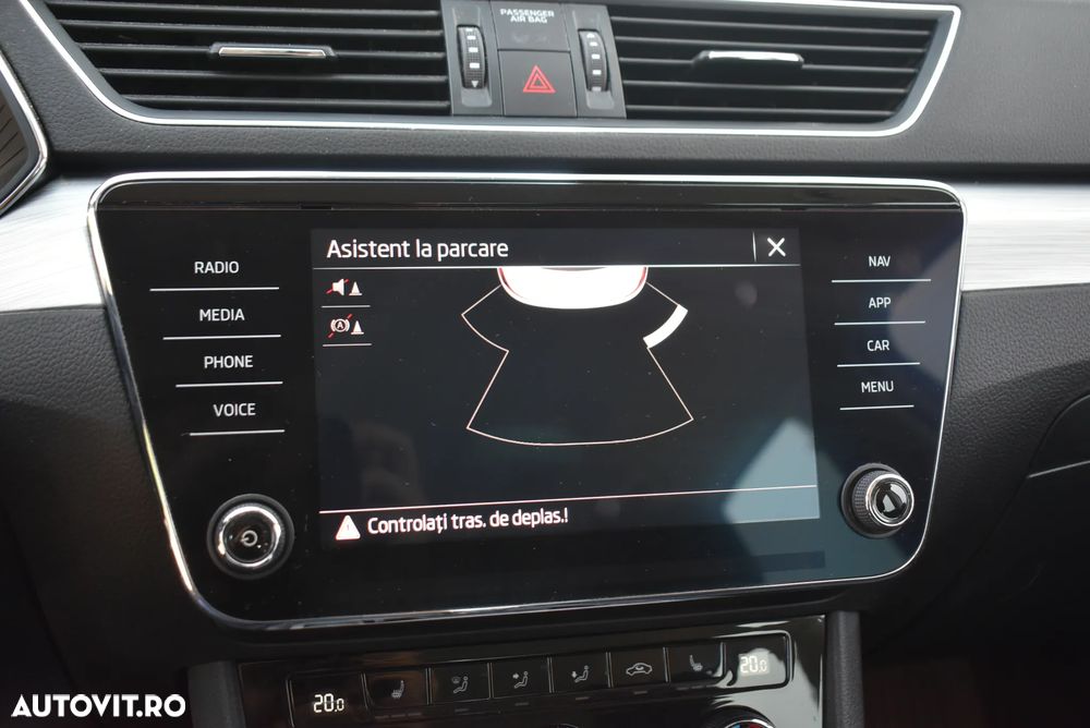 Skoda Superb 2.0 TDI DSG Ambition - 16