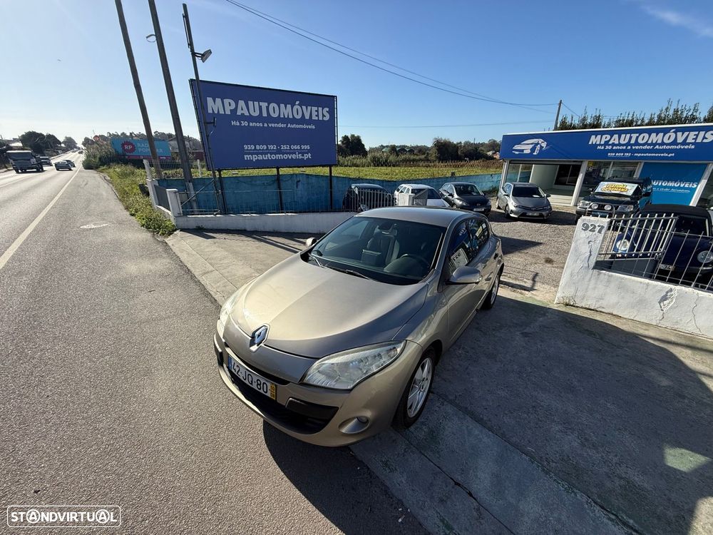 Renault Mégane 1.5 dCi Confort - 9