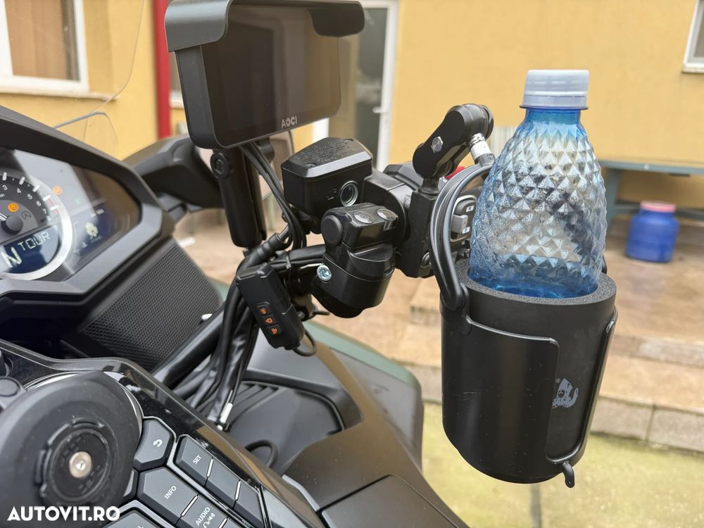 Honda GL 1800 Gold Wing - 17