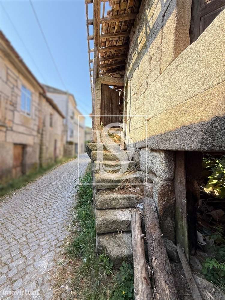 Moradia para Restaurar T1 Venda em Queirã,Vouzela - Grande imagem: 3/12