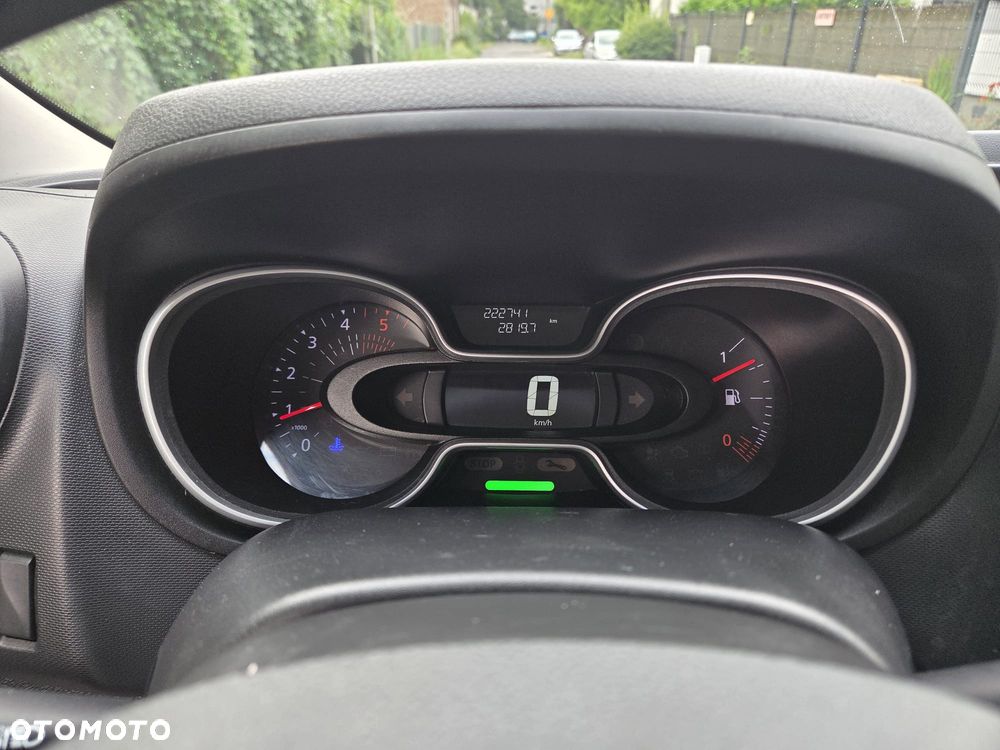 Renault Trafic - 12