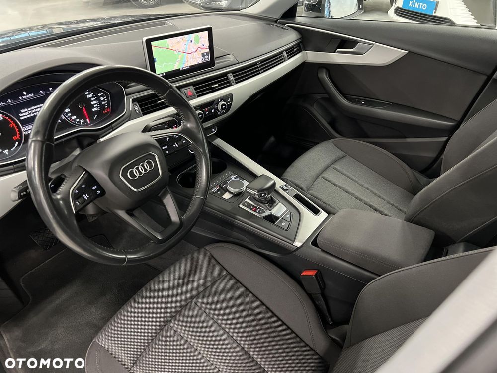 Audi A4 Limousine - 18