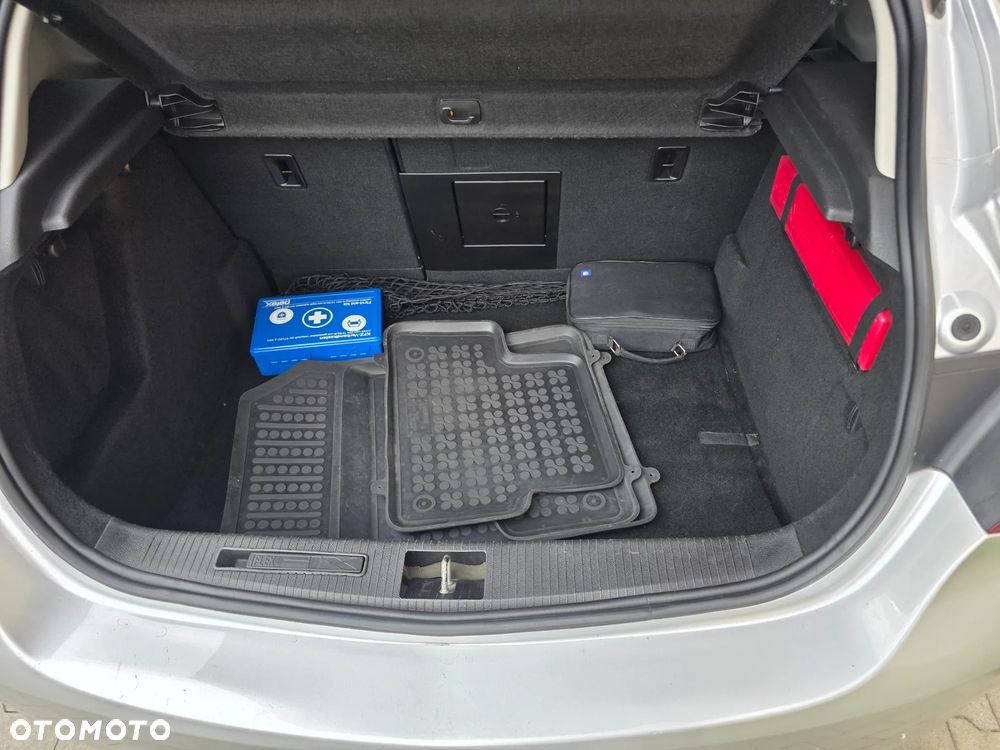 Opel Astra 1.6 Cosmo - 27