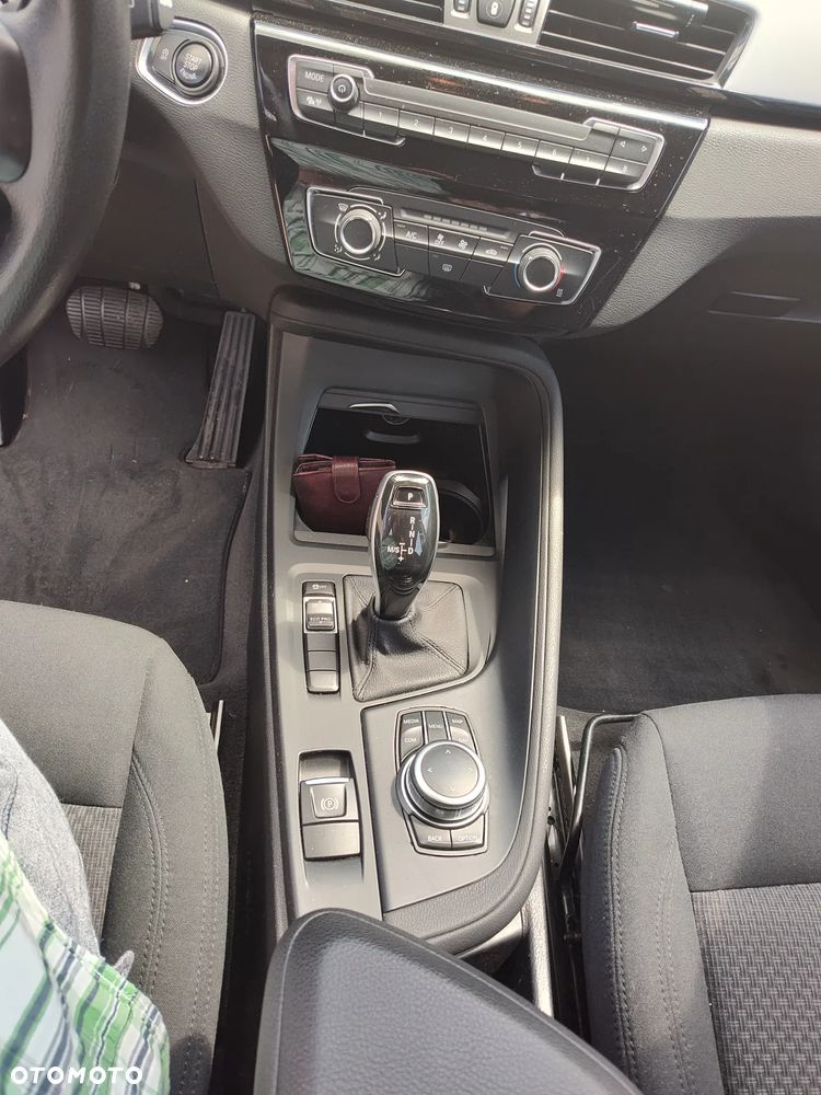 BMW X1 sDrive18i - 13