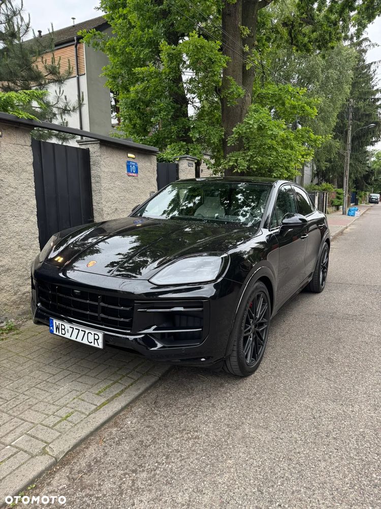 Porsche Cayenne Coupe GTS - 18