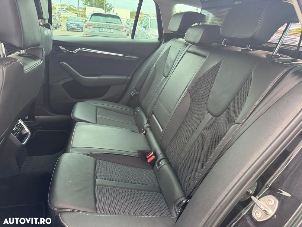 Skoda Octavia Combi 2.0 TDI DSG Style - 31