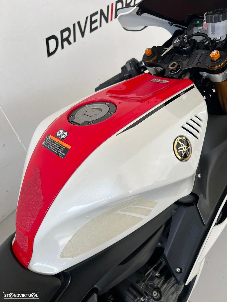 Yamaha R 7 - Edição 60º Aniversário - 22