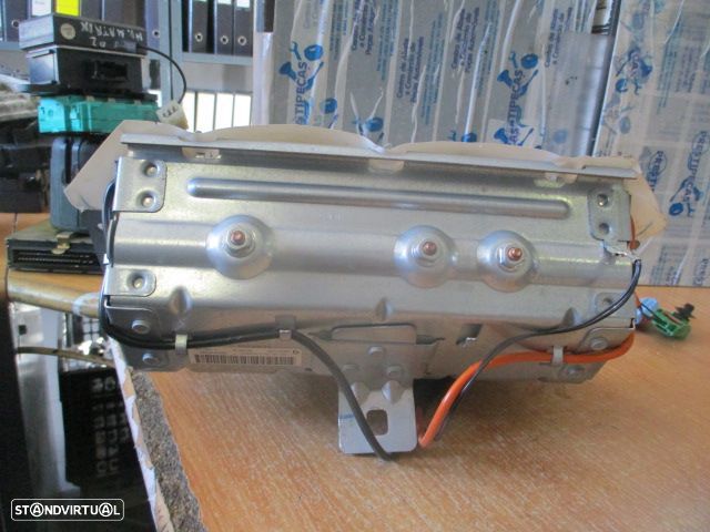Airbag Passageiro 9650100380 PEUGEOT 207 2006 PEUGEOT 207 2006 1.4HDI 70CV 5P PRETO PEUGEOT 207 A7 2006 1.6HDI 90CV 5P CINZA - 2