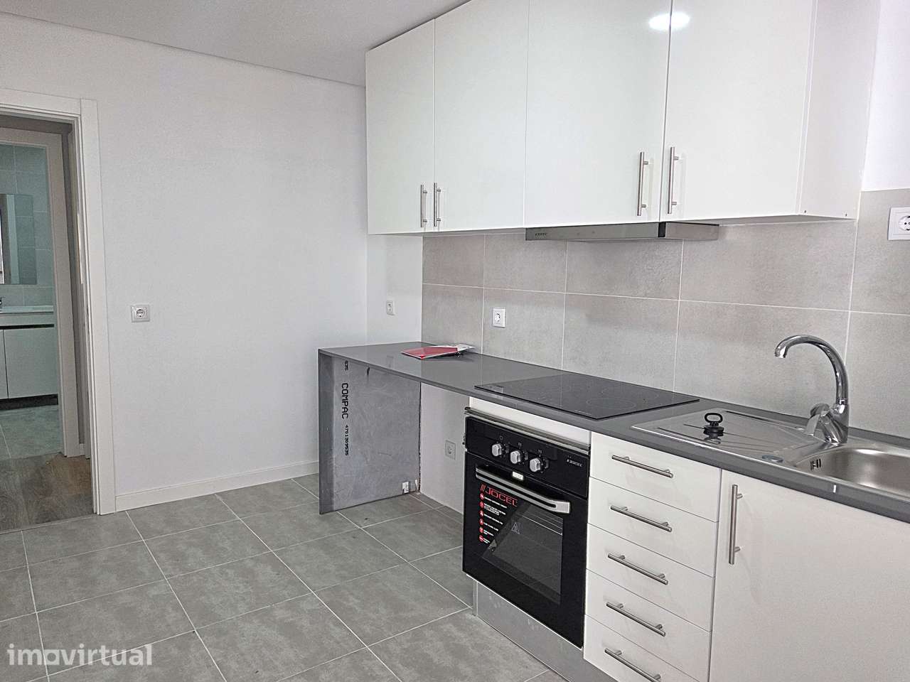 FEIJÓ - Apartamento T2 com terraço - Grande imagem: 2/18