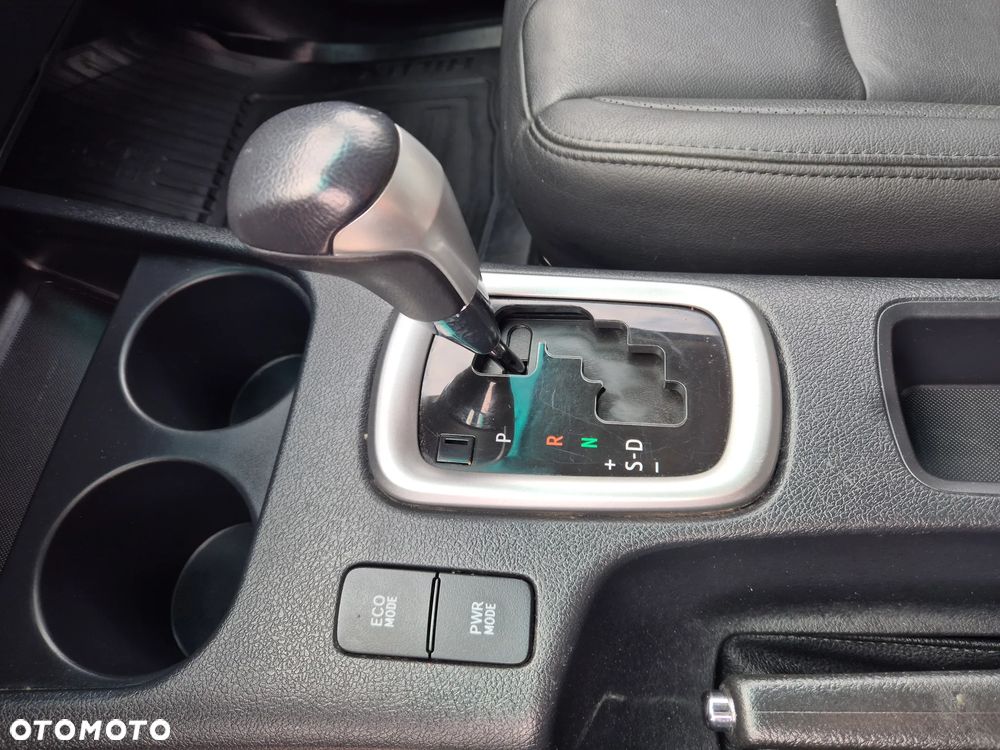 Toyota Hilux 2.8 D-4D Double Cab Invincible 4x4 - 32