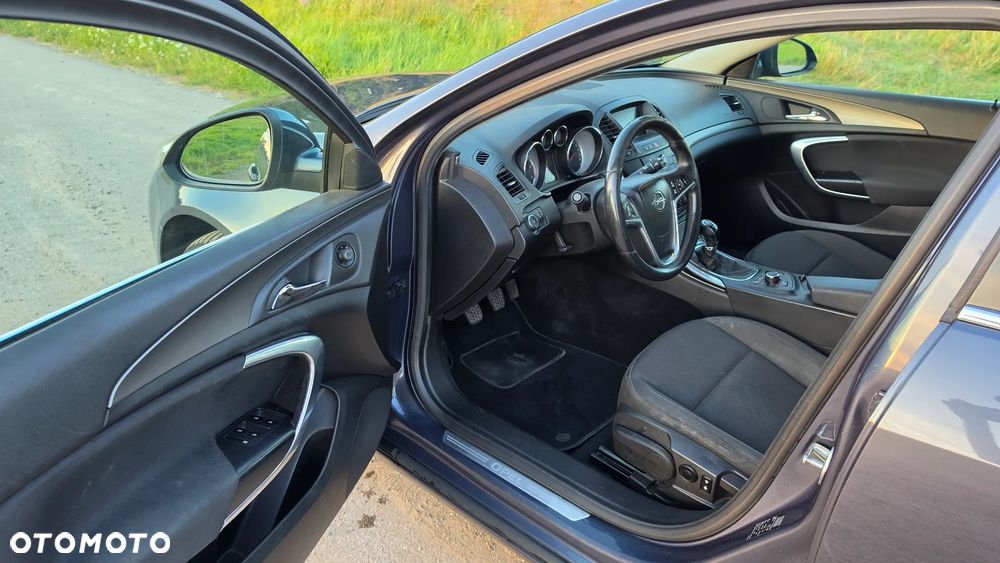 Opel Insignia 2.0 CDTI - 10