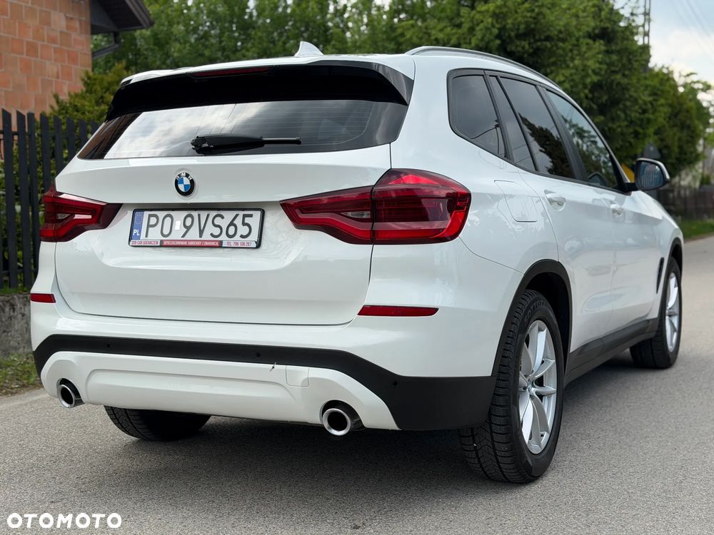 BMW X3 xDrive20i GPF Advantage - 4