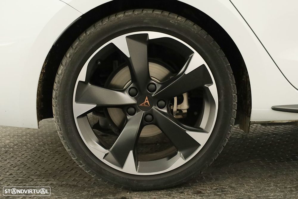 Cupra Leon ST 1.4 e-Hybrid MID DSG - 5