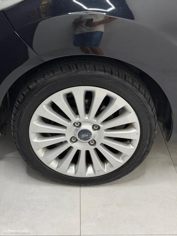 Ford Fiesta 1.25 Titanium - 25