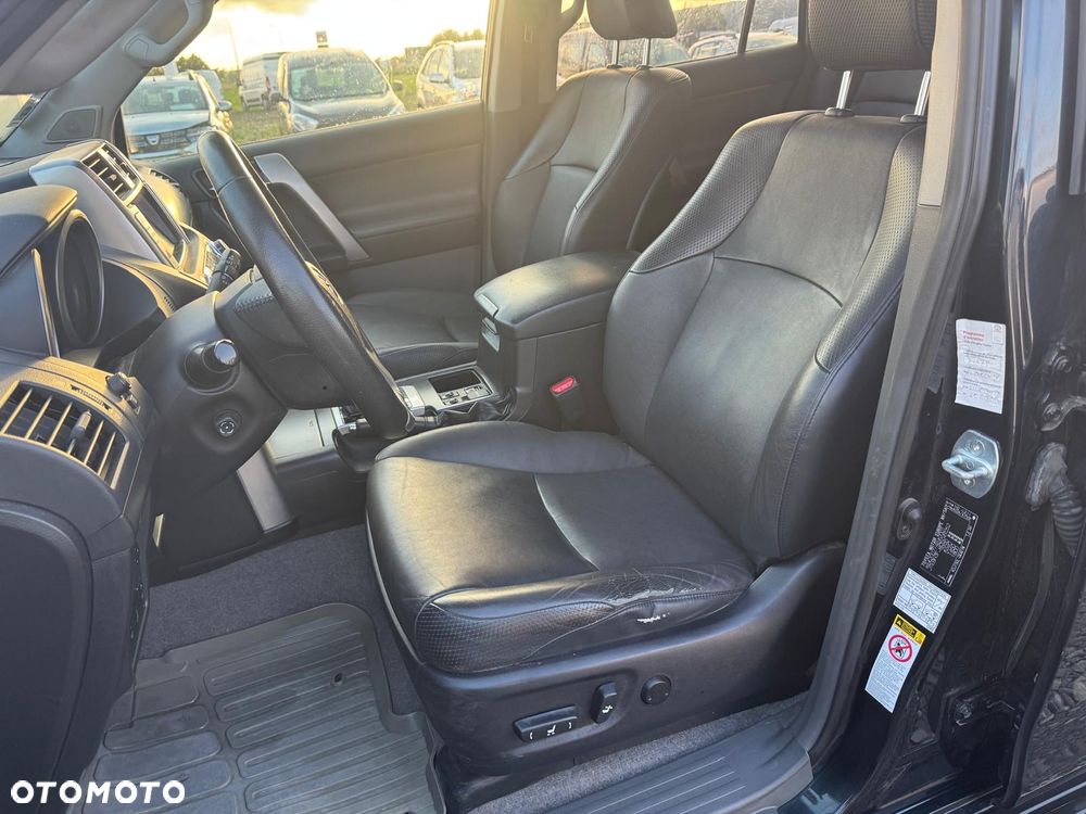 Toyota Land Cruiser 3.0 D-4D Automatik 60th Anniversary - 27