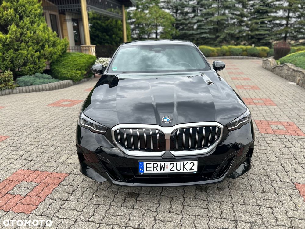 BMW Seria 5 520i M Sport Edition - 3