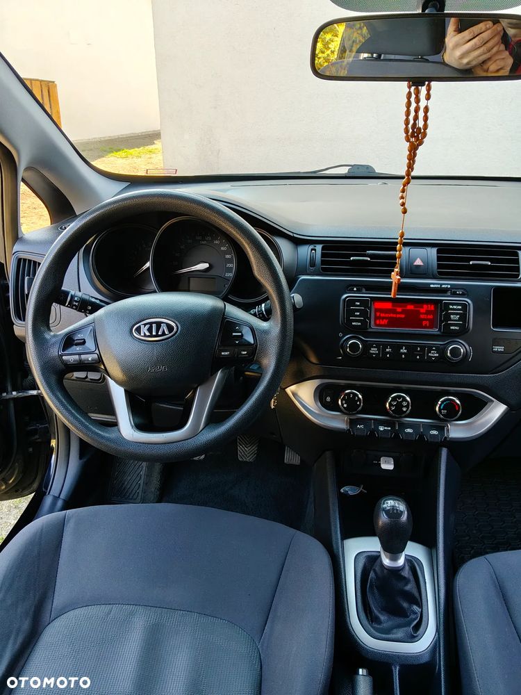 Kia Rio - 27