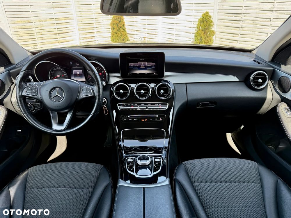 Mercedes-Benz Klasa C 180 7G-TRONIC - 9