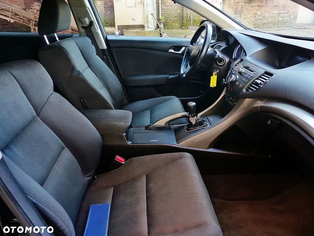 Honda Accord 2.0 Executive - 25