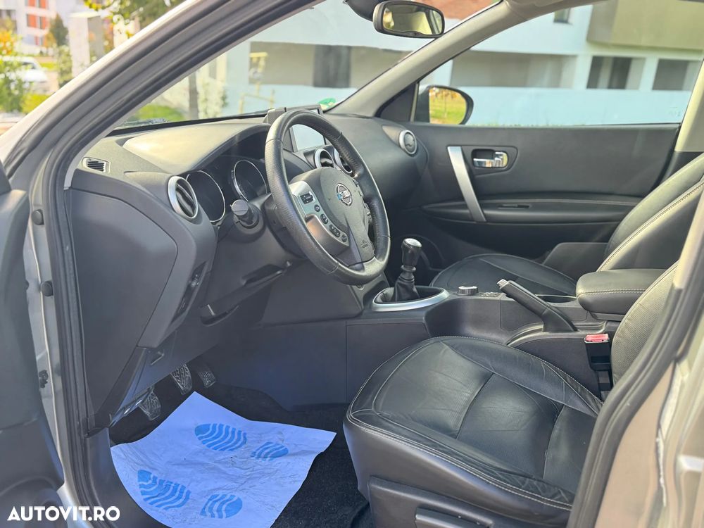 Nissan Qashqai 2.0 DCI 4 x 4 DPF tekna - 15