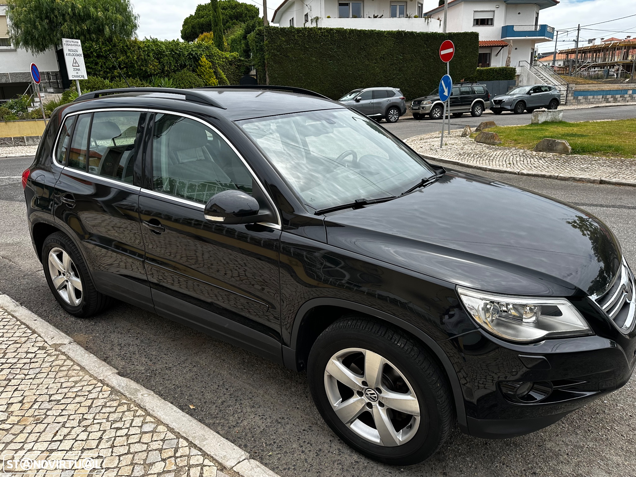 VW Tiguan 2.0 TDI Sport 4Motion DSG - 2