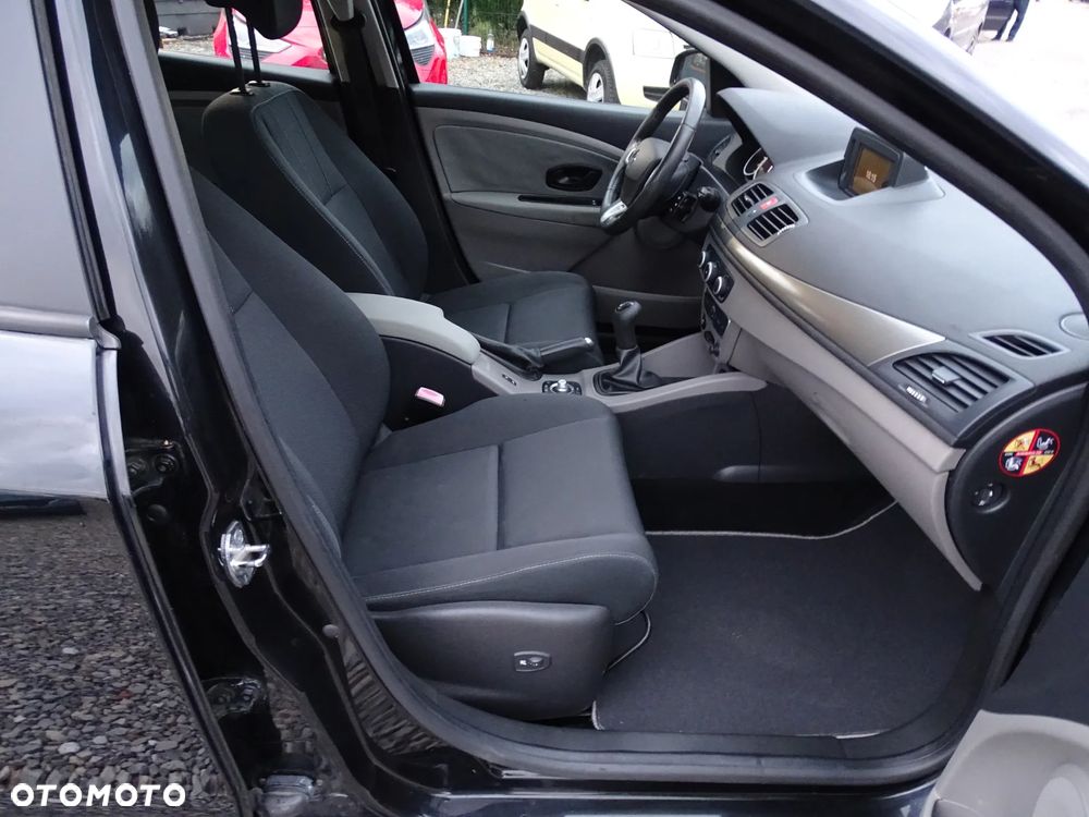 Renault Megane 1.6 16V 100 TomTom Edition - 16