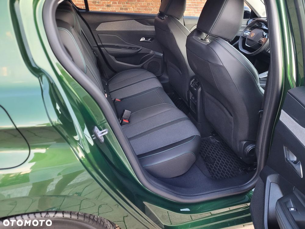 Peugeot 308 1.2 PureTech Allure Pack S&S EAT8 - 17