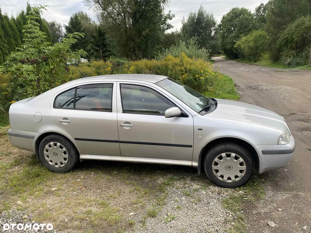 Skoda Octavia 1.6 Classic - 1