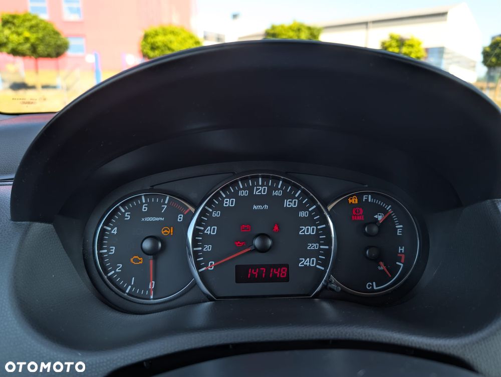 Suzuki Swift - 9
