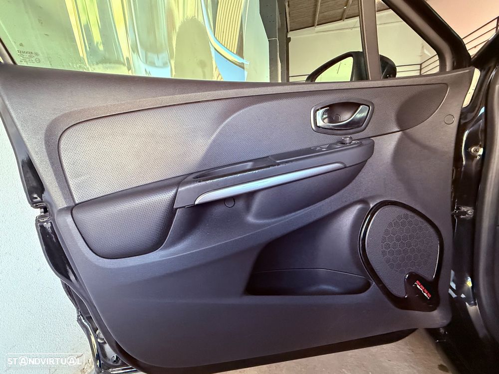 Renault Clio 1.5 dCi Dynamique Sport Edtion - 17