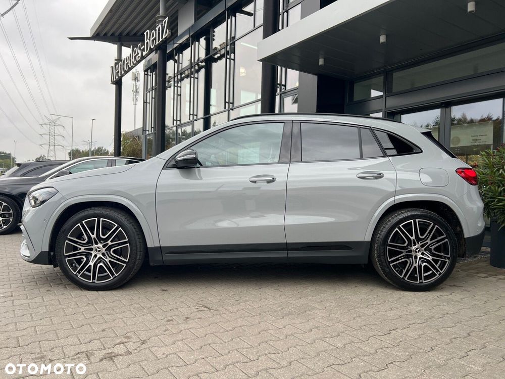 Mercedes-Benz GLA 200 4-Matic AMG Line - 8