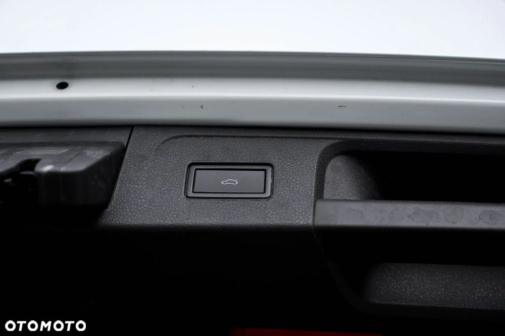 Volkswagen Passat - 22