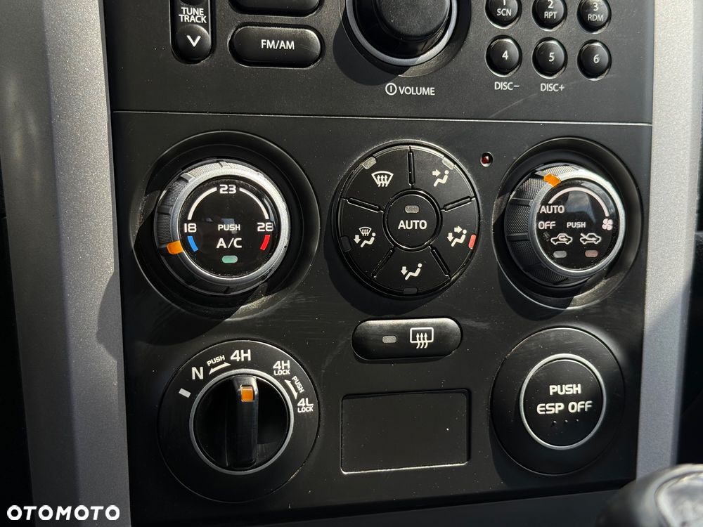 Suzuki Grand Vitara 1.9 DDiS Comfort - 21