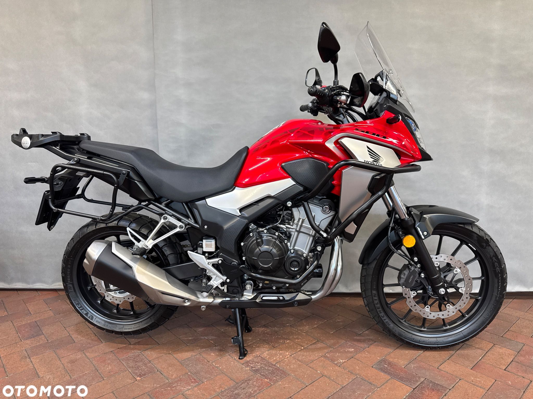 Honda CB - 1