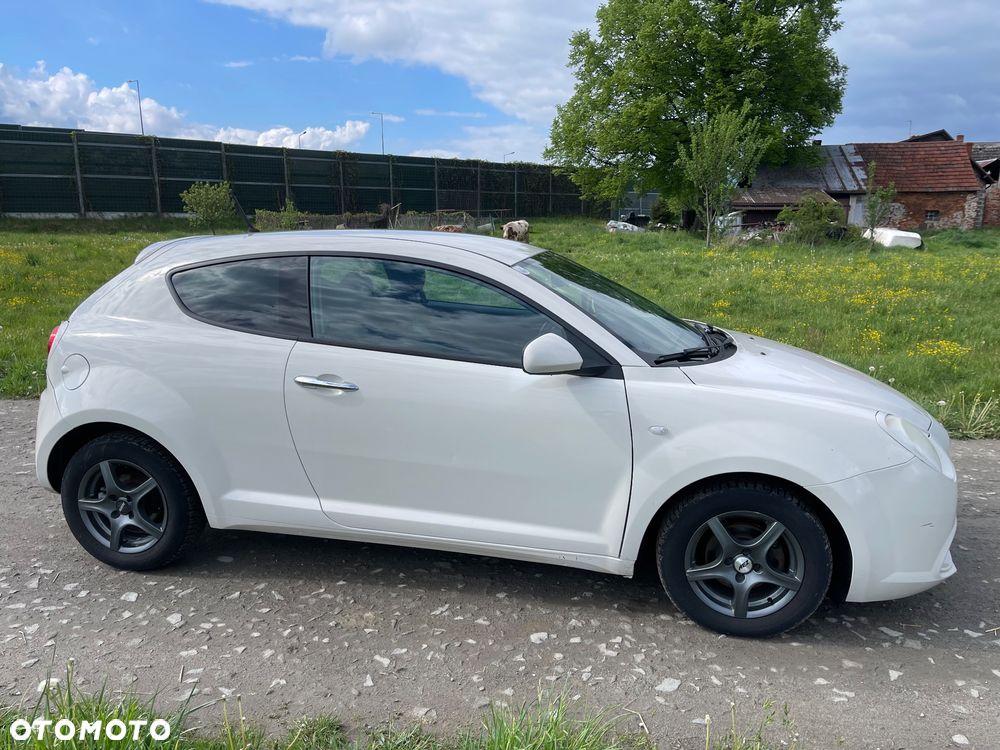 Alfa Romeo Mito 1.4 Distinctive - 4