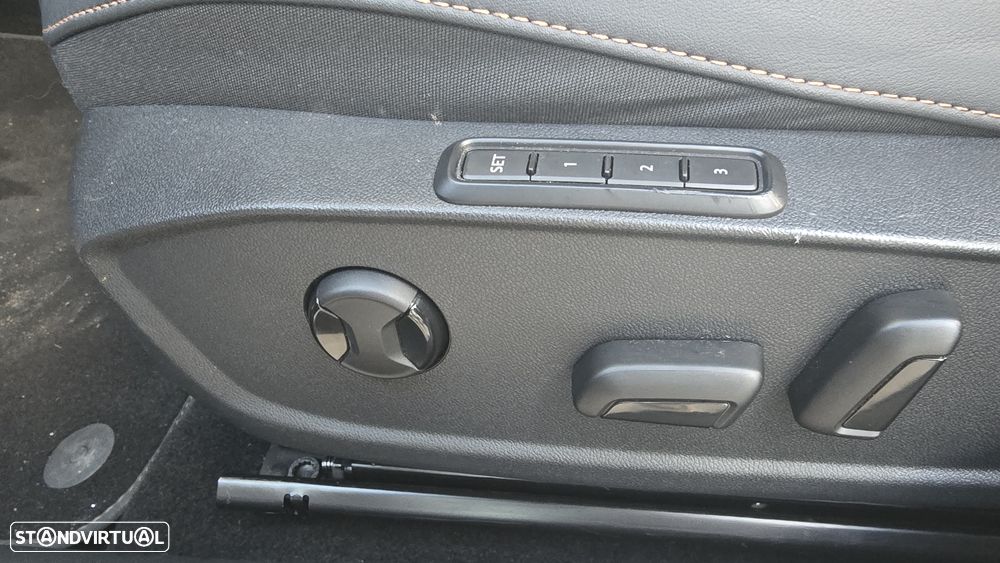 Cupra Formentor 1.5 e-Hybrid DSG VZ - 27