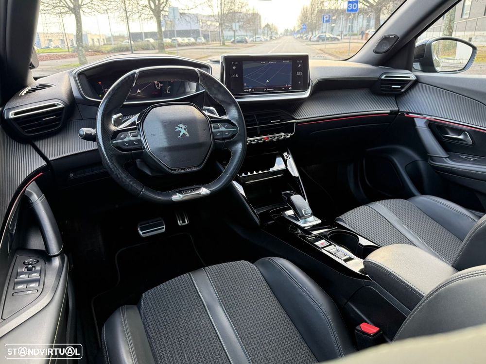 Peugeot 2008 1.2 PureTech GT Line EAT8 - 10
