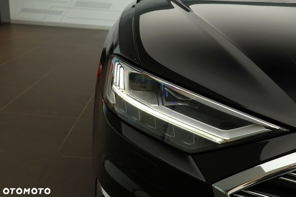 Audi A8 - 11