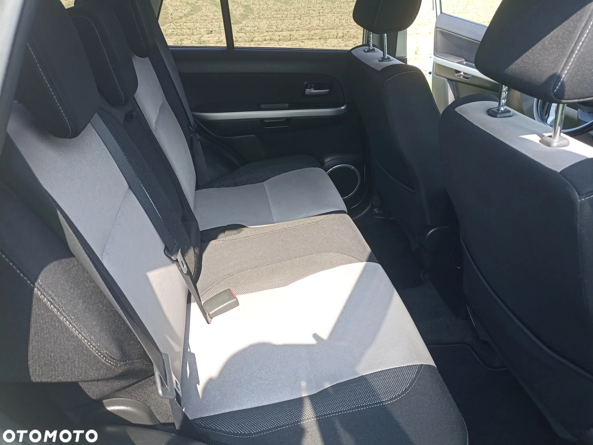 Suzuki Grand Vitara 2.4 Premium EU5 - 8