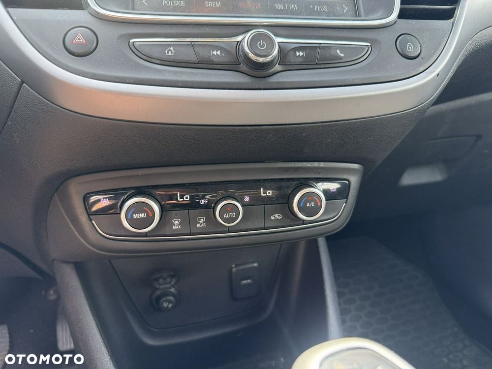 Opel Crossland X - 15