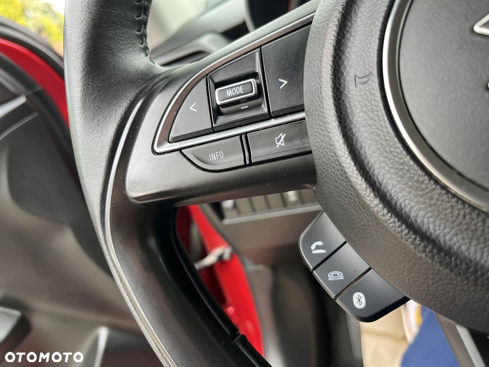 Suzuki Swift 1.2 Dualjet Allgrip Comfort - 16