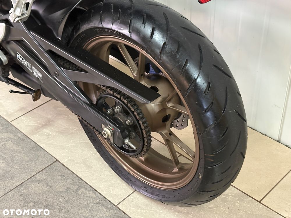 Honda CB - 9