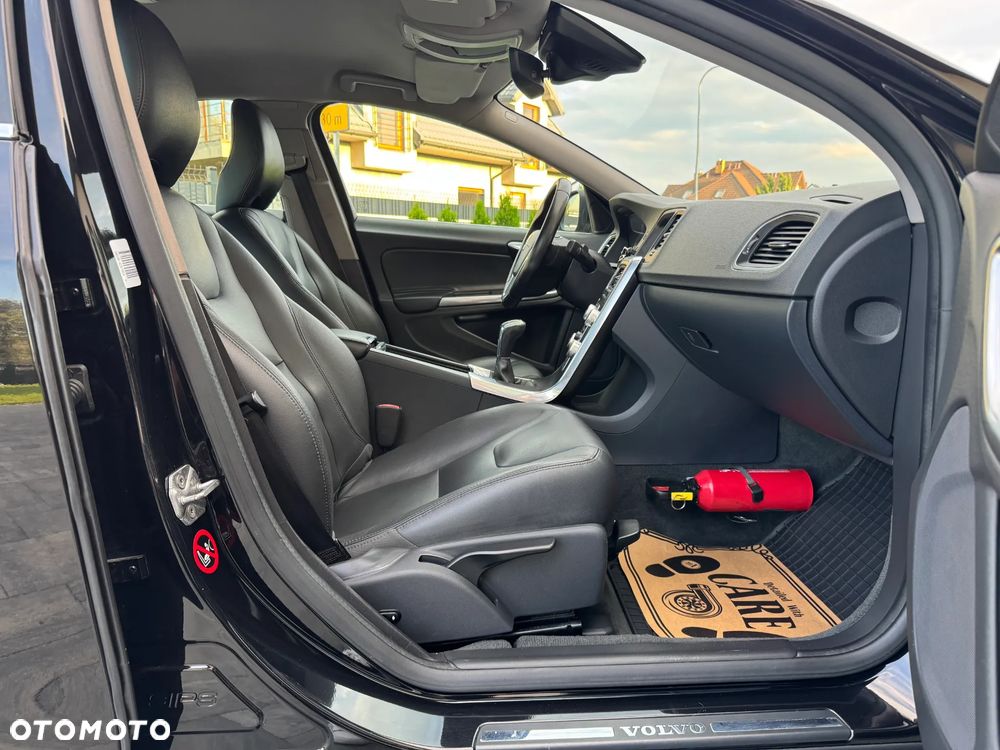 Volvo S60 D2 Summum - 25