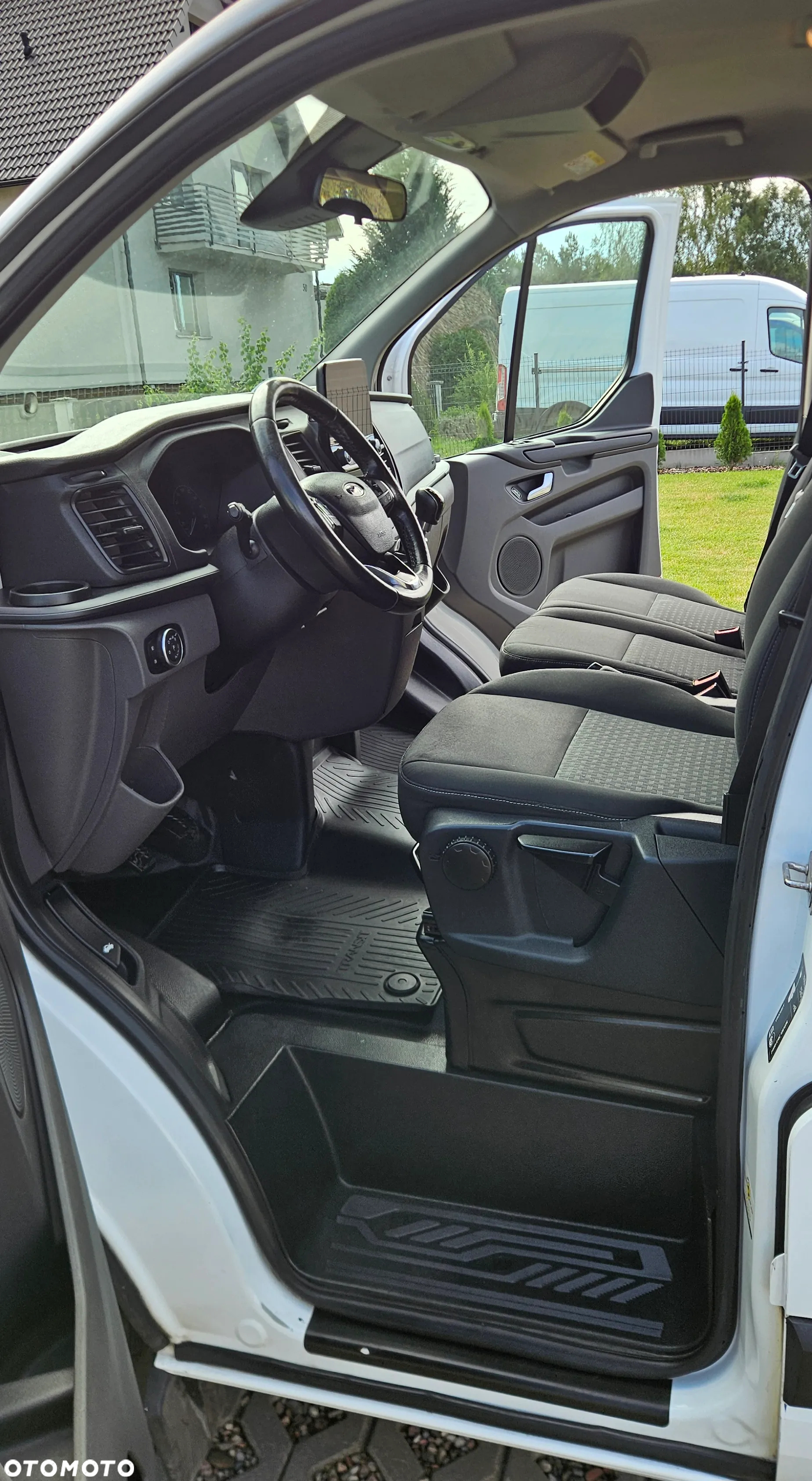 Ford Transit Custom 2.0d 170KM L2 Long 6 osobowy brygadówka bogate wyposażenie - 11