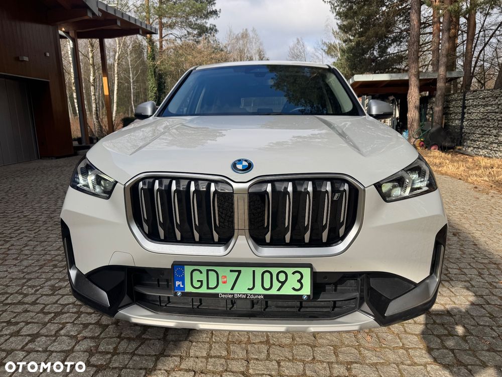 BMW iX1 xDrive30 66.5kWh xLine - 7