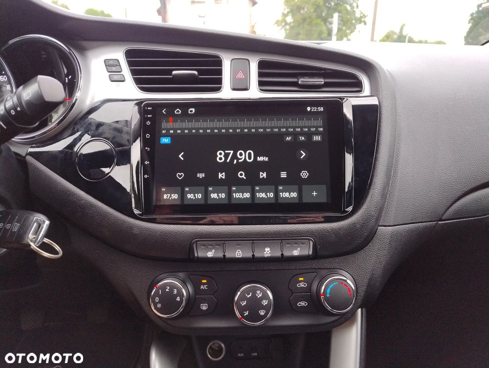 Kia Ceed - 14
