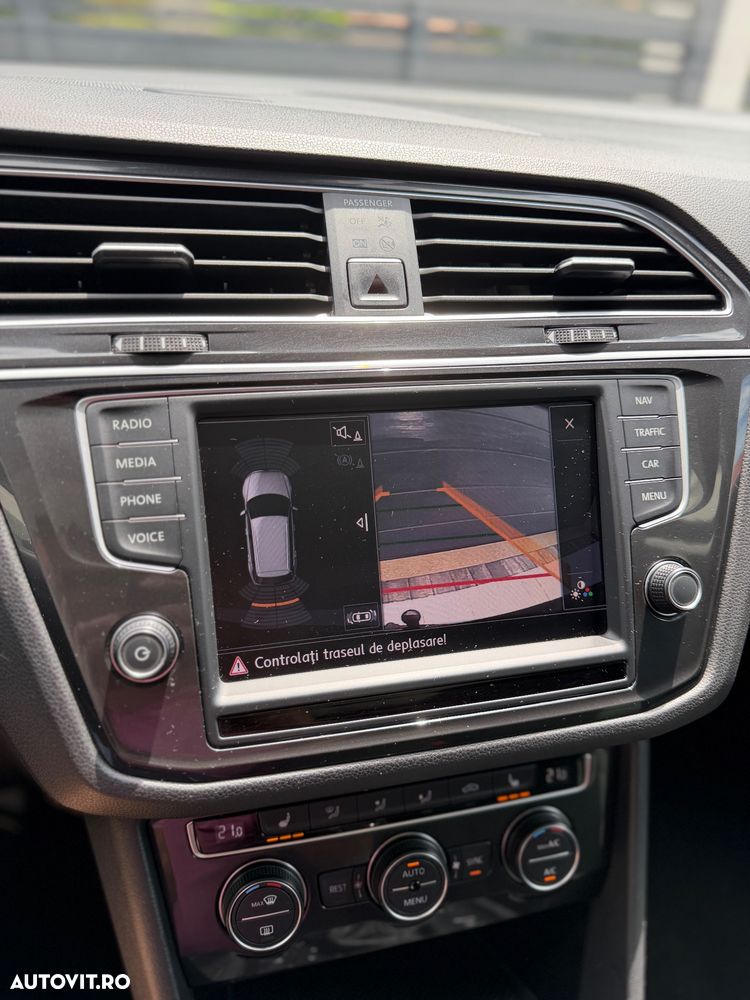 Volkswagen Tiguan - 9