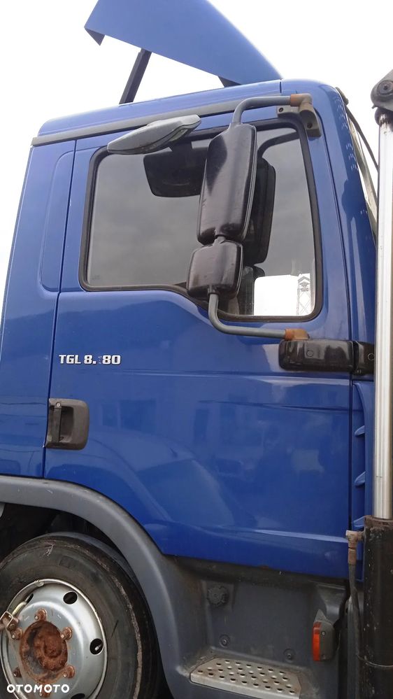 Na części MAN TGL 8.180 Euro 4 drzwi maska zderzak lampa szyba czołowa deska rozdzielcza fotele rama dyfer most bak silnik skrzynia biegów - 1