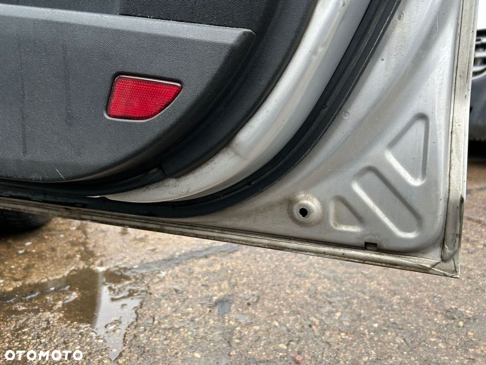 DRZWI KOMPLETNE PRAWY PRZÓD KIA CEED I 9S - 15