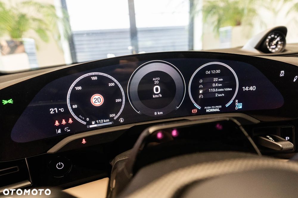 Porsche Taycan 105kWh 4S Black Edition - 31